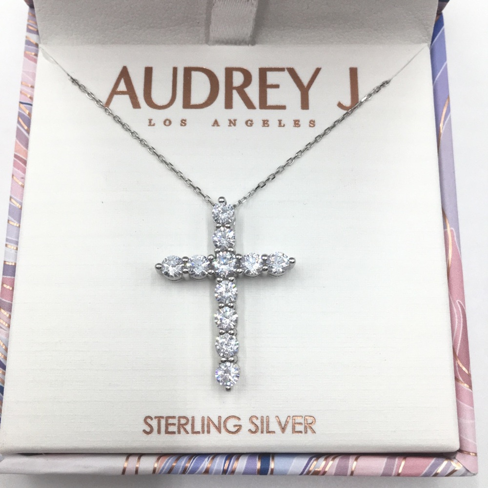 Sterling silver 925 Audrey J necklace chain and cross pendant sparkling jewelry